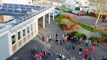 Panneaux solaires à l'école